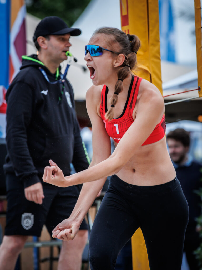 A beachvolley winning point picture in Leuven